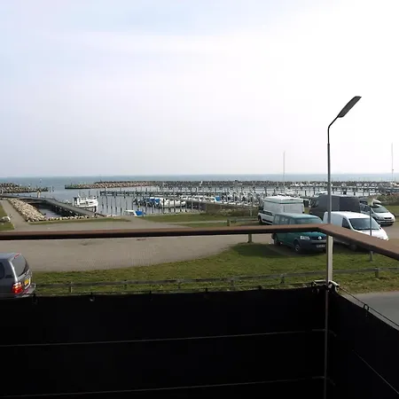 Casa vacanze Super In The First Row With A 180-degree Sea View Spodsbjerg